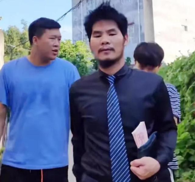 Chỉ thích trộm cắp để được vào tù với tuyên bố thích ở trại hơn nhà, anh chàng bất ngờ được mời làm streamer, kiếm hơn 300 triệu mỗi tháng - Ảnh 4. Chỉ thích trộm cắp để được vào tù với tuyên bố thích ở trại hơn nhà, anh chàng bất ngờ được mời làm streamer, kiếm hơn 300 triệu mỗi tháng - Ảnh 4.