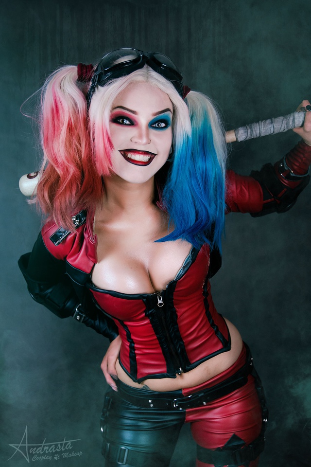 Ngắm cosplay nàng hề Harley Quinn nóng bỏng Andrasta-harley-quinn-1-16109601573251748641411