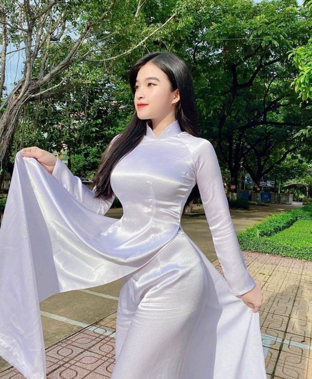 Xinh đẹp và gợi cảm, nàng hot girl Việt 2k2 bất ngờ được báo nước ngoài khen ngợi, chiêm ngưỡng nhan sắc càng thêm bất ngờ - Ảnh 3.