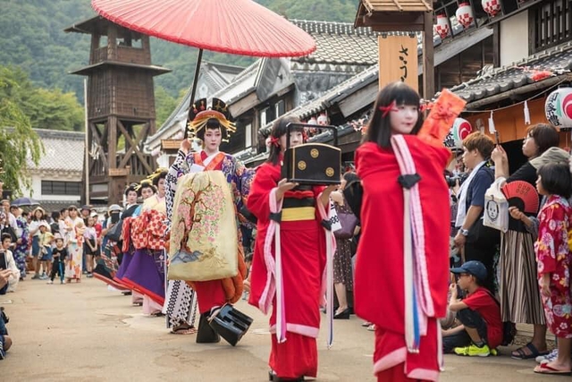 Chuyện ly kỳ về kỹ nữ Oiran và lý do họ trở thành một phần văn hóa nổi tiếng của Nhật Bản - Ảnh 4.
