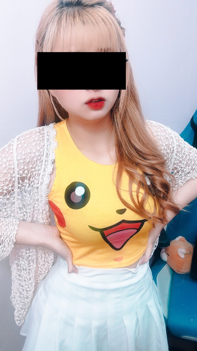 Nóng! Nghi vấn nữ streamer Liên Quân lộ clip 18+, là hot girl TikTok gần 2 triệu người theo dõi? - Ảnh 3.