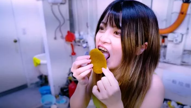 Làm phim 18+ ăn theo chủ đề Squid Game, nữ YouTuber khiến fan hớn hở khi hé lộ ngày ra mắt ngay trong tháng 10 - Ảnh 3.