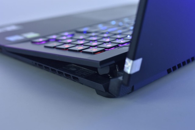 ASUS ROG Zephyrus S17 – Một trong những laptop gaming hoàn hảo nhất của nhà ROG Zephyrus trong 2021 - Ảnh 6.