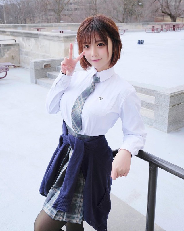 Ngộp thở với loạt ảnh cosplay quái vật ba đầu trong siêu phẩm anime waifu mùa thu 2021, càng ngắm càng mê - Ảnh 6.