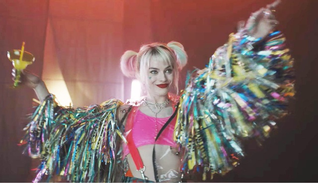 Mê mẩn tạo hình của điên nữ Harley Quinn trong các phần phim của DC, bộ nào cũng cực chất và sexy - Ảnh 7.