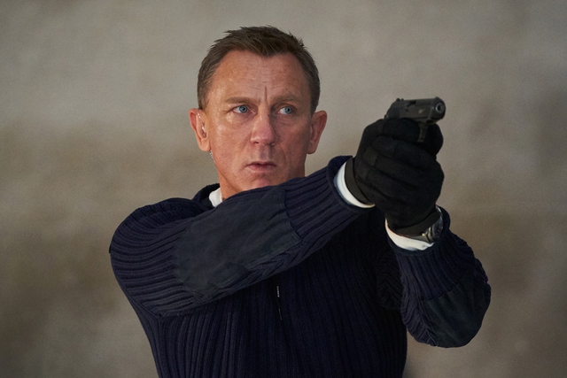 Nhìn lại hành trình 15 năm của Daniel Craig gắn bó với hình tượng chàng điệp viên hào hoa 007 - Ảnh 5.