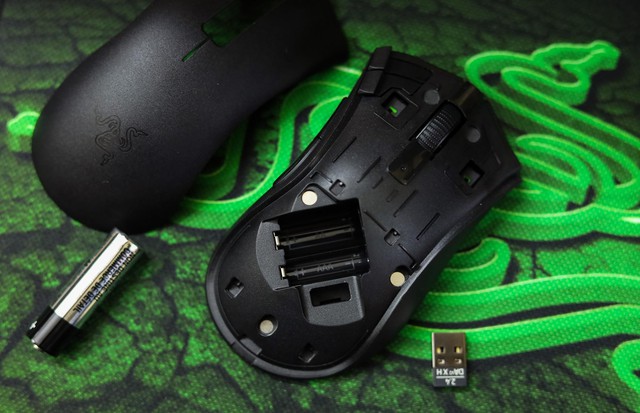Đánh giá Razer DeathAdder V2 HyperSpeed - Chú chuột siêu tiện dụng cho cả chơi game lẫn làm việc - Ảnh 7.