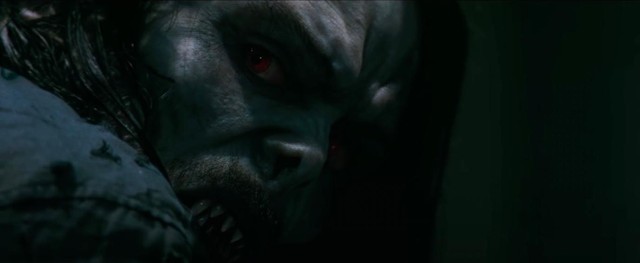 Morbius tung trailer mới hé lộ quá trình biến hình lần đầu tiên ghê rợn của tiến sĩ ma cà rồng - Ảnh 4.