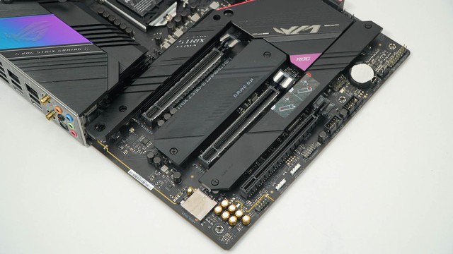 Đập hộp cặp đôi ASUS Z590 TUF và STRIX E-Gaming: Bo mạch chủ đỉnh cao cho anh em lên đời CPU thế hệ 11 - Ảnh 16.