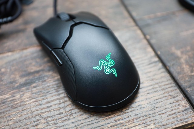 Sờ tận tay Razer Viper 8K: Chuột gaming nhẹ như bay và dành riêng cho các Xạ Thủ bằng tốc độ nhanh khủng khiếp - Ảnh 7.