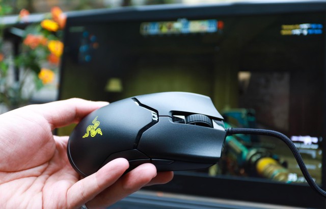 Sờ tận tay Razer Viper 8K: Chuột gaming nhẹ như bay và dành riêng cho các Xạ Thủ bằng tốc độ nhanh khủng khiếp - Ảnh 10.