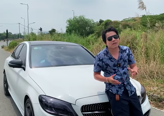 Tuyên bố đi du học là phụ, YouTuber Khoa Pug khẳng định “đập phá” hơn chục tỷ trên nước Mỹ mới là chủ yếu! - Ảnh 1.