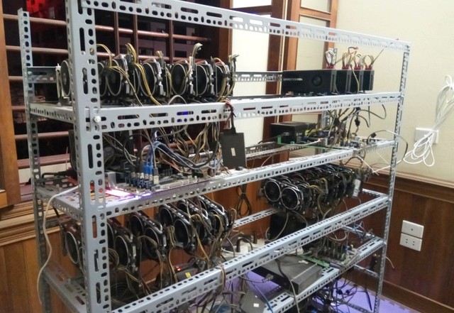 Bitcoin có nguy cơ sụp đổ, “dân cày” Việt Nam đồng loạt xả trâu - Ảnh 1.