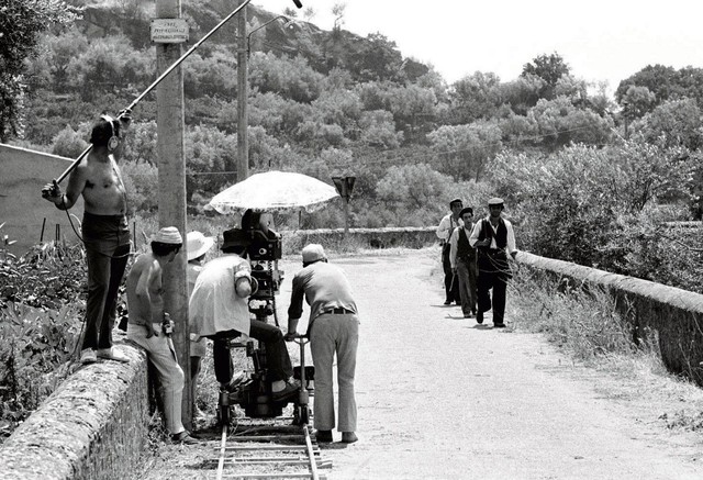 Muốn cày phim lần nữa khi nhìn lại hình ảnh hậu trường phim Bố Già (1972), đúng là đỉnh của chóp - Ảnh 10.