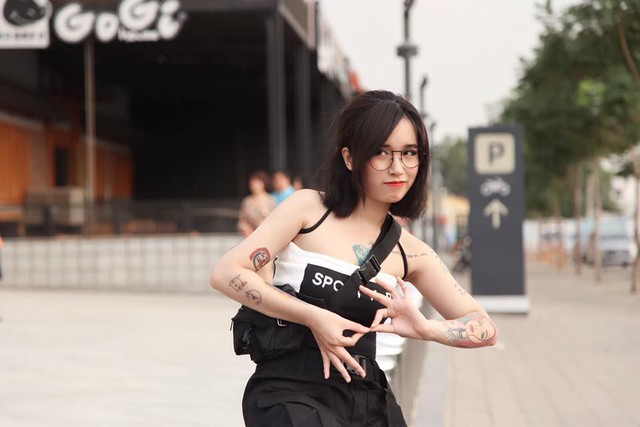 Sở hữu những hình xăm khủng các nữ streamer Việt tự tin thể hiện cá tính, góp phần xóa nhòa định kiến xã hội - Ảnh 9.
