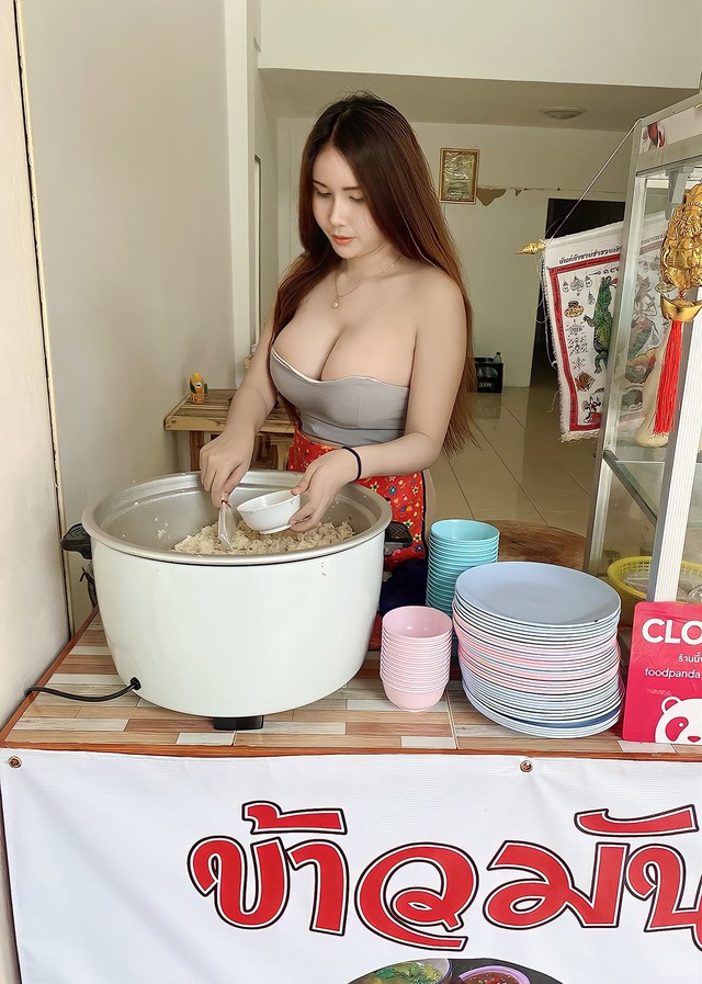 Thất nghiệp đi bán cơm gà, nàng hot girl hút khách bất ngờ nhưng sự thật đằng sau khiến không ít người sốc nặng - Ảnh 2.