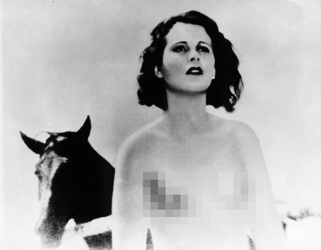 “Bom sex” đầu tiên của Hollywood: Thiên tài khoa học lận đận cả đời vì trót khỏa thân 100% đóng phim từ năm 19 tuổi - Ảnh 6.