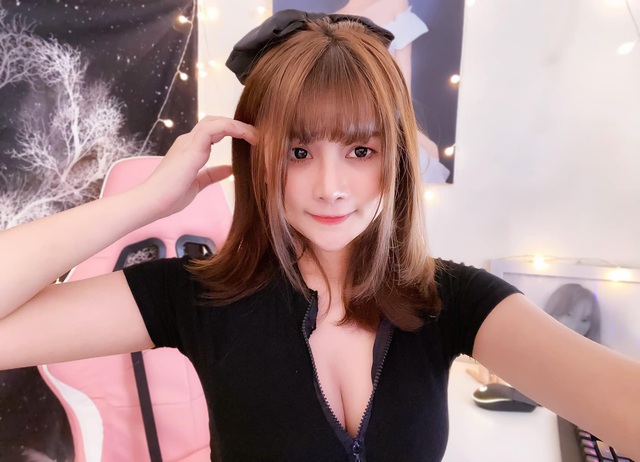 Xuất hiện cô nàng tự nhận mình là “streamer ngon nhất Liên Quân”, CĐM ngay lập tức vào “check info” - Ảnh 5.