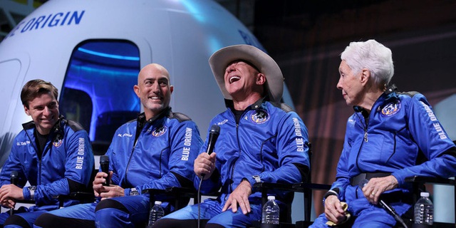 Nhìn Jeff Bezos bay vào không gian, nghĩ đến viễn cảnh Wall-E đã cảnh báo chúng ta - Ảnh 5.