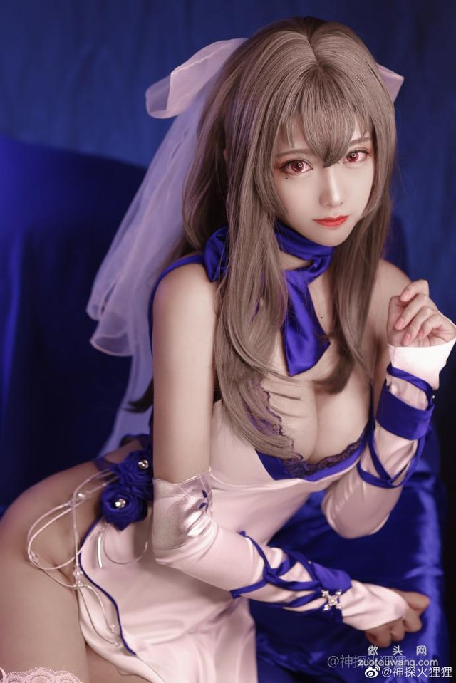 Sướng mắt ngắm mỹ nhân Azur Lane diện áo cắt xẻ tạo dáng khoe đường cong nóng bỏng - Ảnh 6.