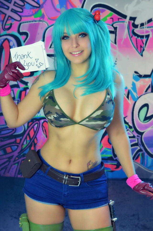 Ngất ngây với Cosplay Bulma trong Dragon Ball khoe thân hình quyến rũ