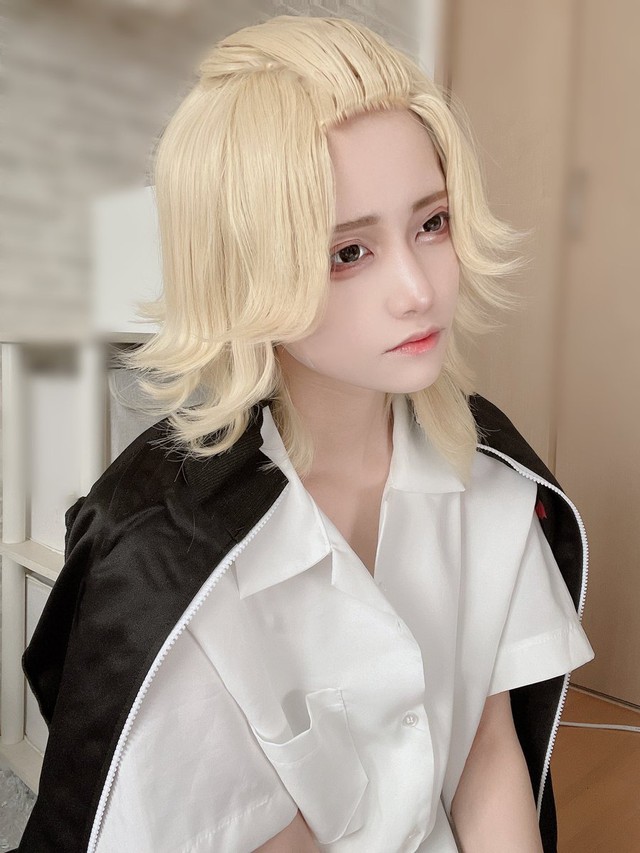 Các fan Tokyo Revengers phấn khích trước bộ ảnh cosplay các nhân vật cực chất của coser phi giới tính - Ảnh 1.