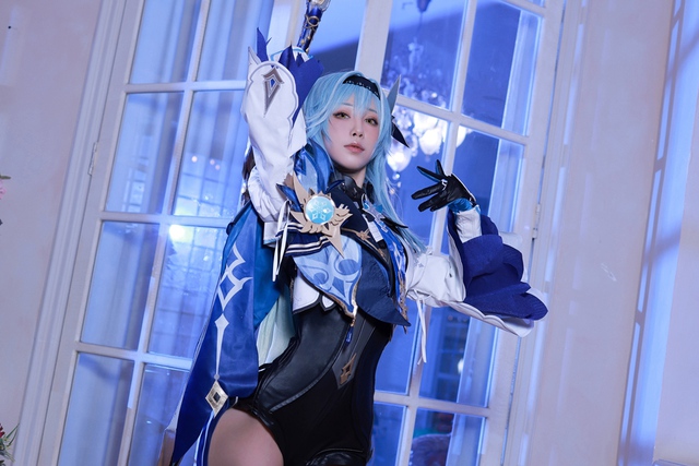 Rộn ràng con tim với Cosplay Eula trong Genshin Impact