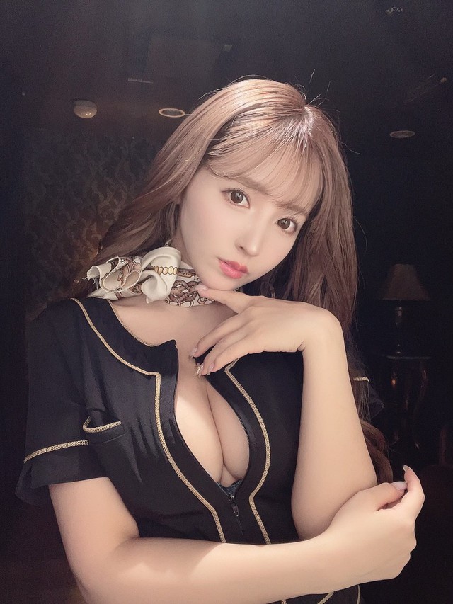 Tổng kết những hot girl phim 18+ Nhật Bản hot nhất năm 2021, Yua Mikami ngậm ngùi về đích ở vị trí thứ 2 - Ảnh 6.