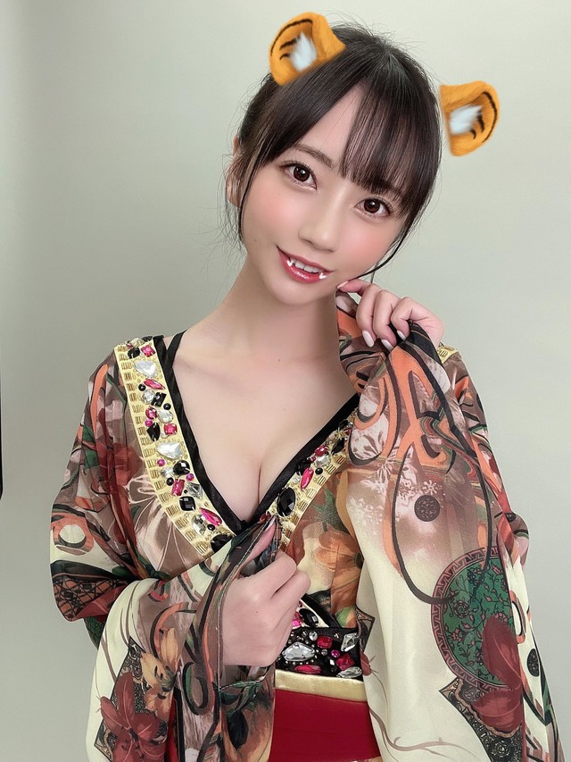 Ngắm loạt mỹ nhân 18+ Nhật Bản trong trang phục truyền thống đầu năm - Ảnh 3.