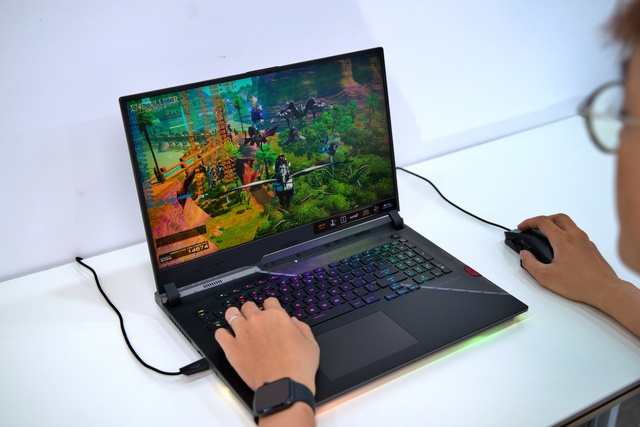 Cận cảnh ROG Strix SCAR 17 - Laptop gaming đầu tiên tại VN trang bị quái vật RTX 3080 Ti - Ảnh 6.