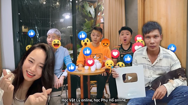 “Học Vật lý online, học phụ hồ online - Livestream nay quá khác rồi!”: Hàng loạt hiện tượng lên ngai - Ảnh 1.