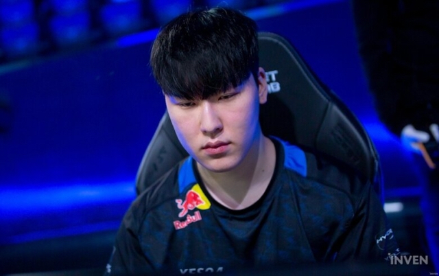 On the eve of the last match of the group stage against T1, the young star DRX admitted: It takes good dignity to win against Mr. Faker - Photo 3.