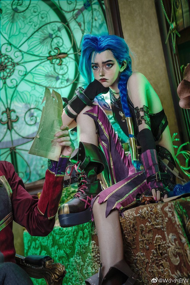 “Bà cô” ngoài 30 cùng chồng cosplay Silco - Jinx, giới trẻ “xách dép” vì đẹp ngang ngửa bản gốc - Ảnh 7.