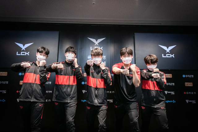 With a long unbeaten streak that has not ended, T1 may cause the LCK to consider choosing players for the 2022 Asian Games - Photo 8.