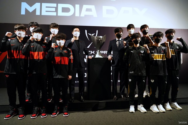Not only the Faker - Chovy pair, the Korean media said that the success or failure of the final match will be decided by two bot pairs - Photo 1.
