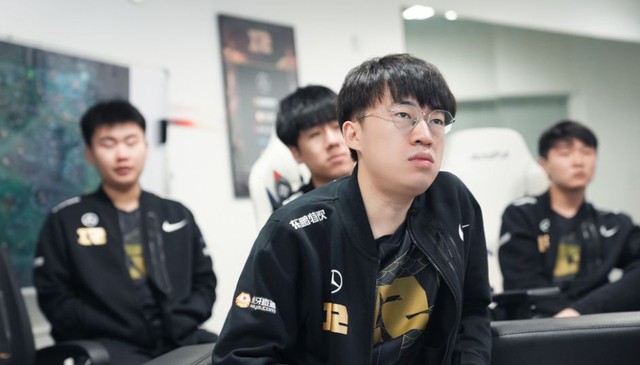 Ông hoàng tin đồn Doinb khẳng định RNG sẽ thất bại ở playoffs, ám chỉ tuyển thủ đang có phong độ rất kém - Ảnh 4.