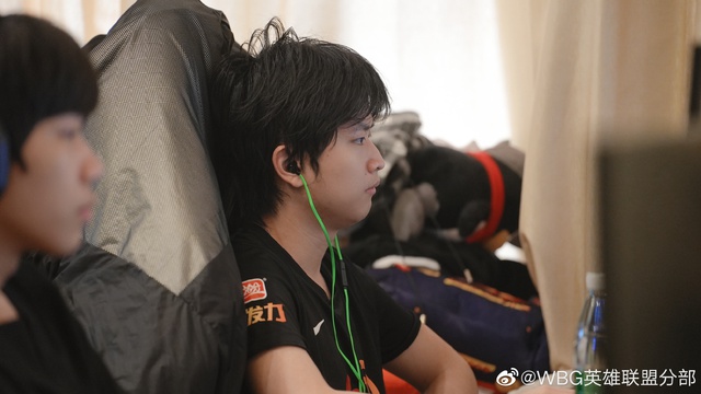 WBG tension: Master Huanfeng was abused by his ex-lover, and also intended to poison his teammates in SN - Photo 1.