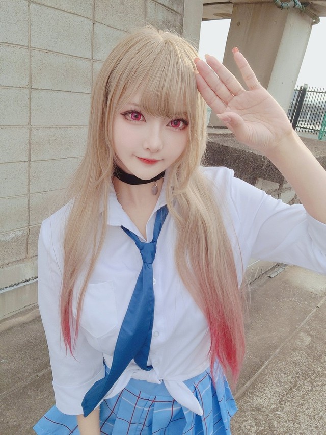 Xả stress cuối tuần với loạt ảnh cosplay đệ nhất waifu anime mùa đông 2022 siêu gợi cảm - Ảnh 4.