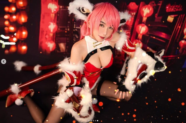 Biến thành tướng Liên Quân nổi tiếng với cặp “bánh bao”, nữ game thủ sexy được hẳn admin Fanpage vào bình luận - Ảnh 7.