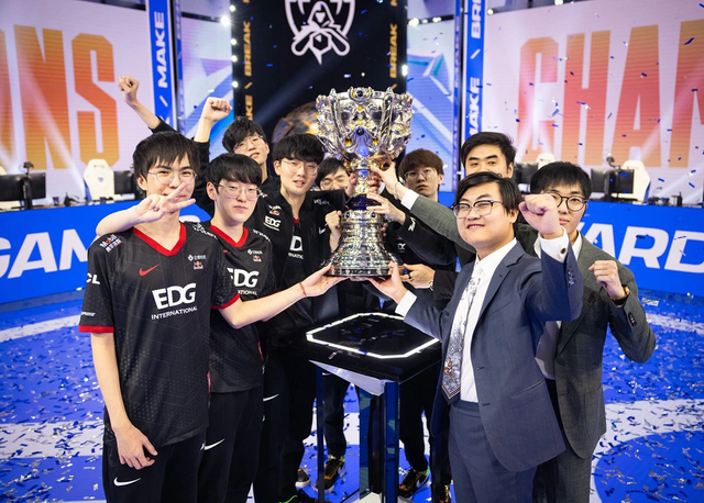 Doinb frankly: The figure of 20 million USD for Faker in the LPL is absurd, revealing the reason why young players want to join T1 - Photo 4.