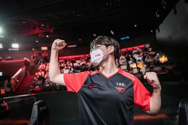 Not Chovy or ShowMaker, maybe Gumayusi is the real successor of Faker - Photo 10.