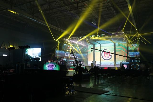 Rehearsal of Free Fire's VFL Spring 2022 Finals: Super epic stage, streamers, popular rappers converge - Photo 6.