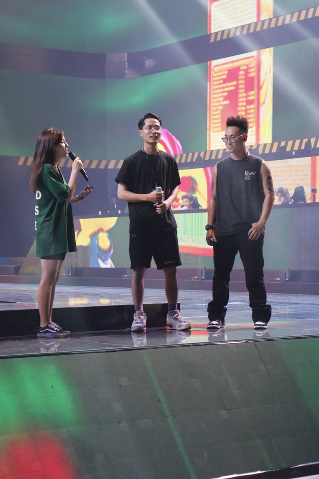 Rehearsal of Free Fire's VFL Spring 2022 Finals: Super epic stage, streamers, popular rappers converge - Photo 10.