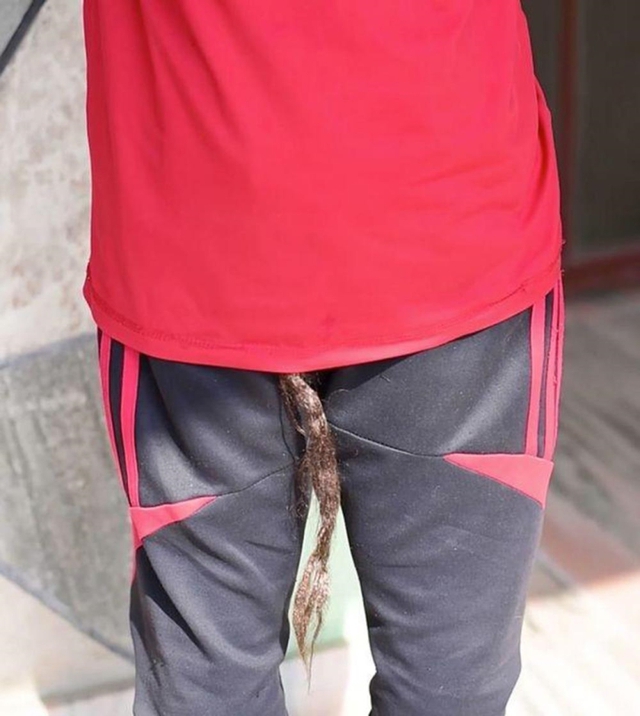 Suddenly growing a 70cm long tail, the guy was named a real-life Songoku by fans, he can become a YouTuber by himself - Photo 3.