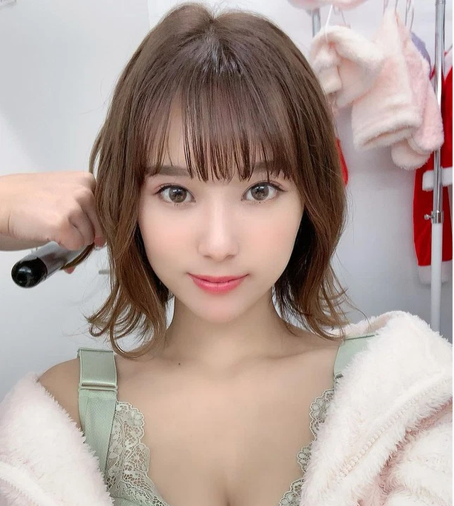 In the morning as a dentist in the evening, she broadcasts cosplay, a beautiful hot girl miserable when guests come too crowded, full schedule for a whole month - Photo 6.