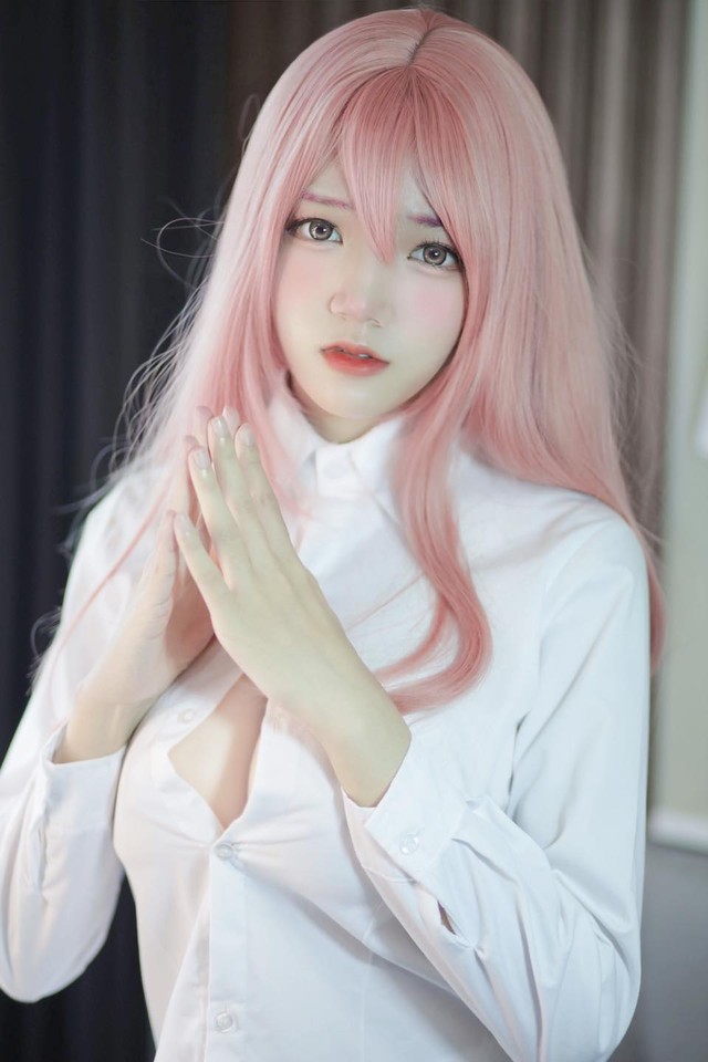 My Dress-Up Darling: Nàng waifu tóc hồng đốn tim fan với loạt ảnh cosplay sao y bản chính - Ảnh 8.