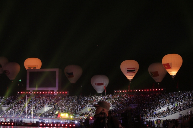 第 31 屆東南亞運動會正式開幕，揭開了前兩個電子競技項目的里程碑式舞台 - 照片 4。