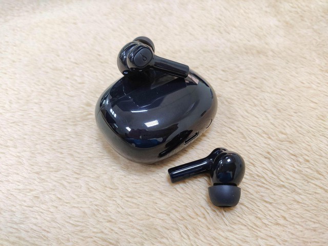 Trải nghiệm Anker Soundcore R100 TWS - Tai nghe bình dân siêu ngon nghẻ - Ảnh 4. Trải nghiệm Anker Soundcore R100 TWS - Tai nghe bình dân siêu ngon nghẻ - Ảnh 4.