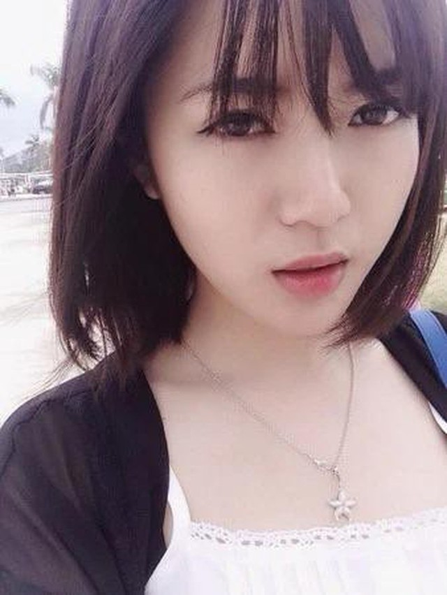  MC Tú Linh: Hot girl M.U thay đổi ra sao sau bức hình từng làm chao đảo cộng đồng mạng? - Ảnh 6.