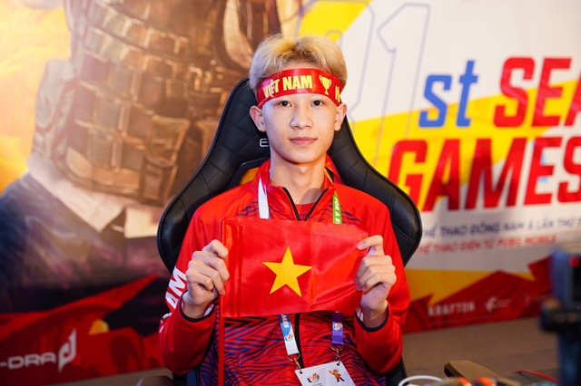 Lội ngược dòng ngoạn mục, PUBG Mobile Việt Nam xuất sắc đem về Huy chương Vàng tại SEA Games 31 - Ảnh 2.
